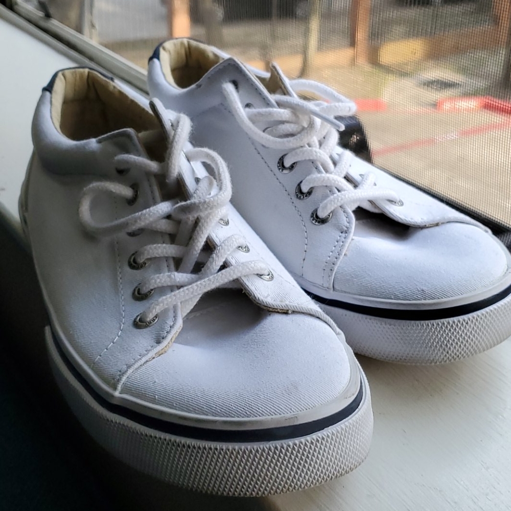 Sperry too siders boat shoes